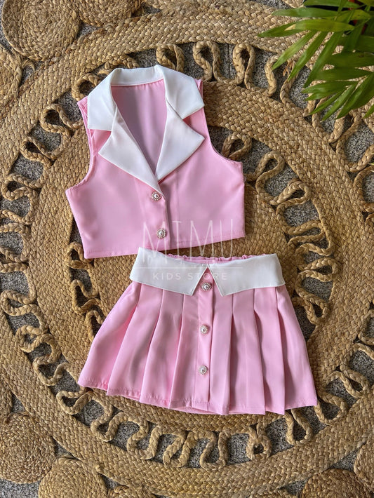Conjunto Colete e Saia de pregas