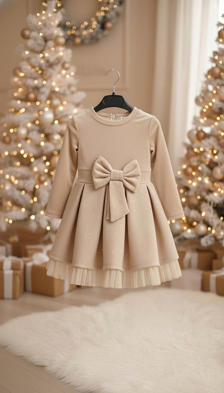 Holly dress in beige.